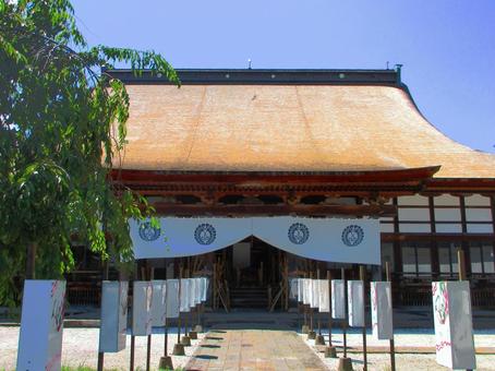 新潟県-浄興寺-本堂と参道 新潟県-浄興寺-本堂と参道の写真