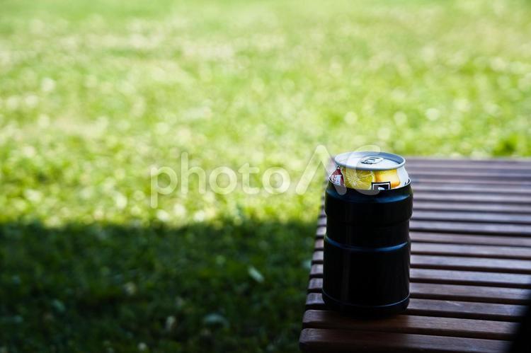タープの下で乾杯 日陰,木陰,タープ下の写真素材