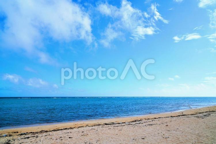 沖縄・西表島の南風見田の浜 西表島,南風見田の浜,海の写真素材