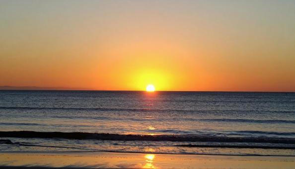 夕焼けの海 夕焼けの海の写真