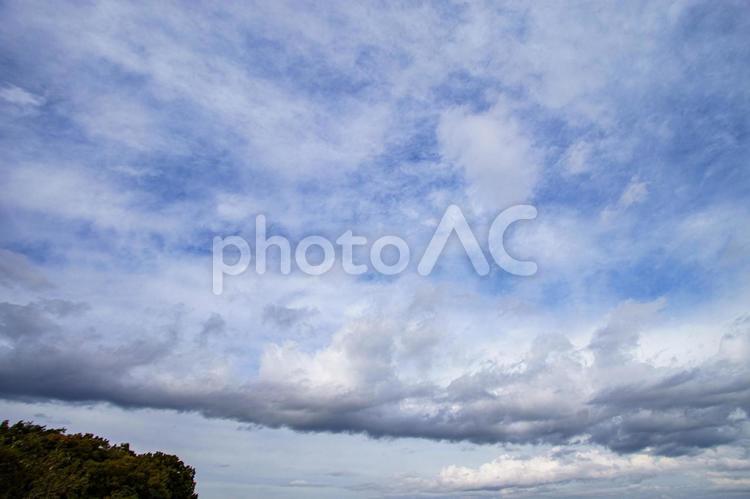 青い空と秋の白い雲 空,曇り空,自然の写真素材