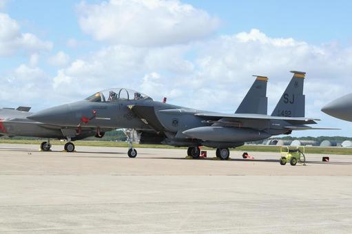 F-15E Strike Eagle F-15E Strike Eagle 軍用機,戦闘機,fー15の写真素材
