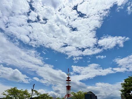 青空と塔 青空と塔の写真