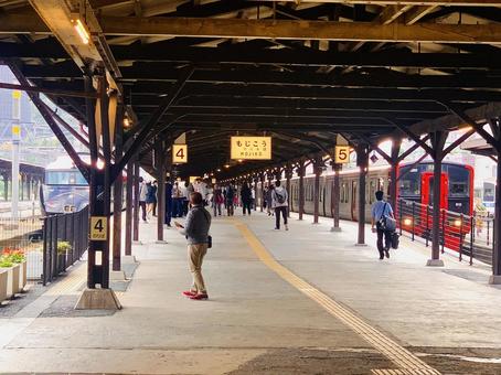 門司港駅のホーム 門司港駅,北九州市,福岡の写真素材