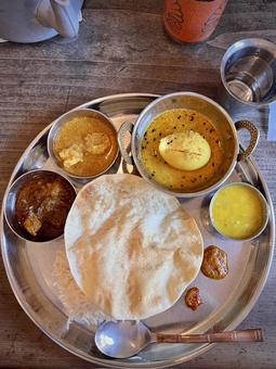 マドラスミールスな南インドカレーの写真