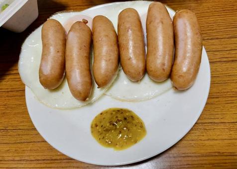 ウィンナー ウィンナー ウィンナー,ソーセージ,目玉焼きの写真素材