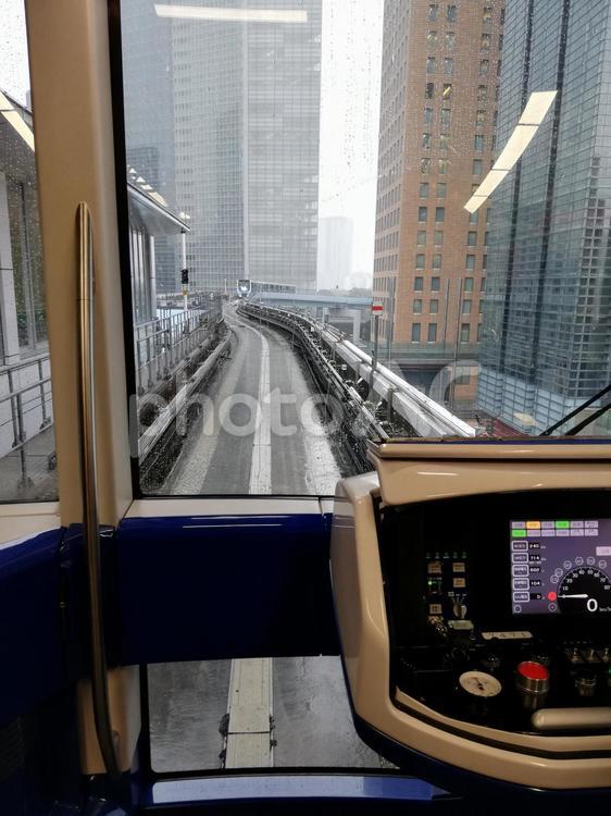 ゆりかもめの車窓から ゆりかもめ,列車,都市の写真素材