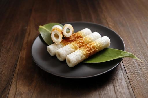 焼きちくわの盛り付け 焼きちくわの盛り付け 焼きちくわ,ちくわ,魚肉練り製品の写真素材