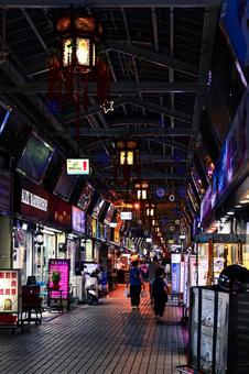 台湾・台北 艋舺夜市(華西街夜市) 台湾・台北 艋舺夜市(華西街夜市)の写真