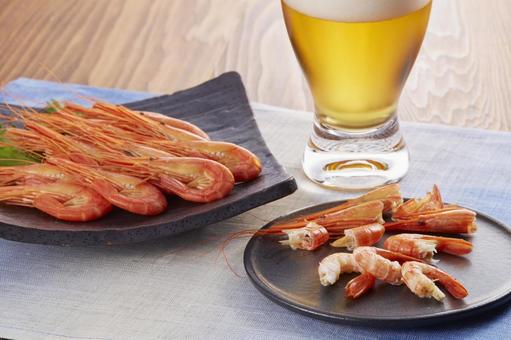 シマエビ 生ビール おつまみセット シマエビ 生ビール おつまみセット 北海しまえび,生ビール,おつまみセットの写真素材