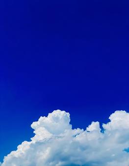 雲の勢い 青空,青,blueの写真素材