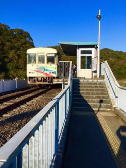 阿佐海岸鉄道の甲浦駅のホーム 阿佐海岸鉄道,甲浦駅,甲浦の写真素材