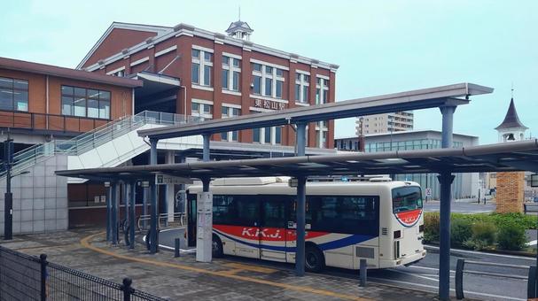 東武東上線 東松山駅 バス停 埼玉県 東武東上線 東松山駅 バス停 埼玉県 東松山駅,東武東上線,駅舎の写真素材