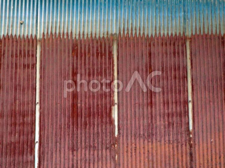 翳りゆく風景 トタン,錆,サビの写真素材