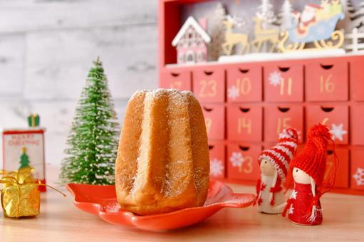 クリスマス飾りとパンドーロ クリスマス飾りとパンドーロ クリスマス,パンドーロ,イタリアの写真素材