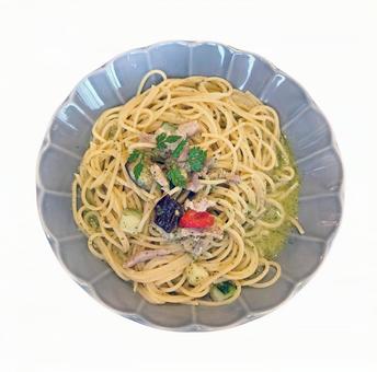 野菜とパンチェッタのジェノバ風パスタ 野菜とパンチェッタのジェノバ風パスタの写真