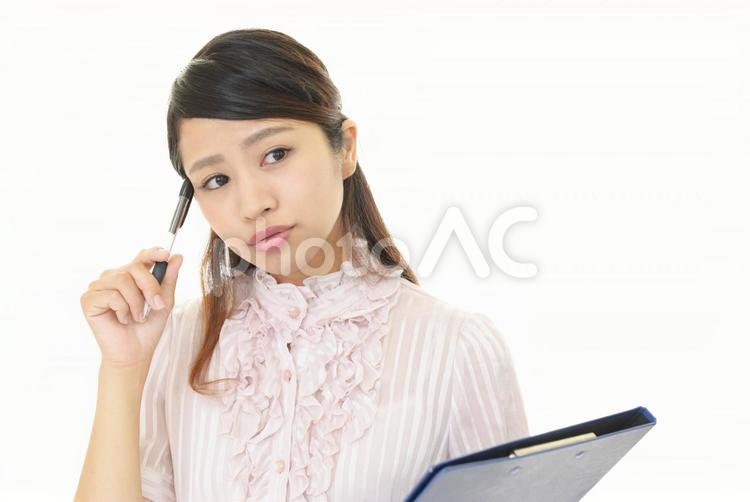 考え事をするビジネスウーマン 女性,ビジネウーマン,女の写真素材
