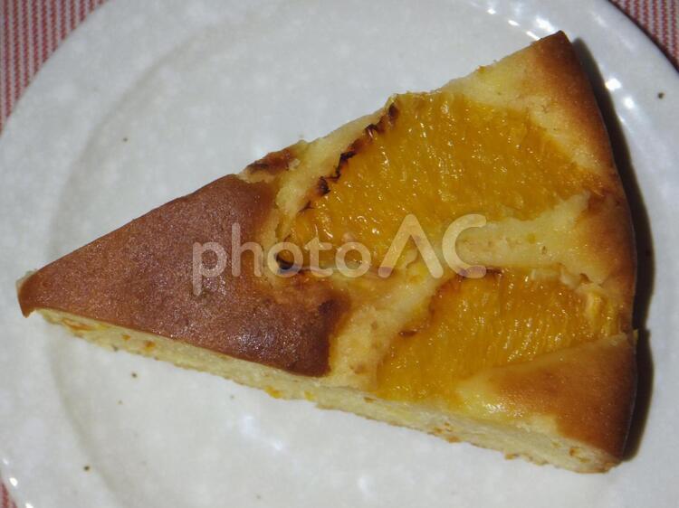 オレンジケーキ　上から撮影　手作り オレンジケーキ,ケーキ,手作りの写真素材