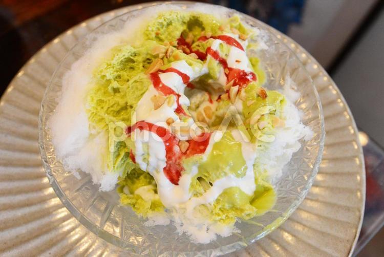 美味しそうな抹茶のかき氷 かき氷,食べ物,抹茶の写真素材