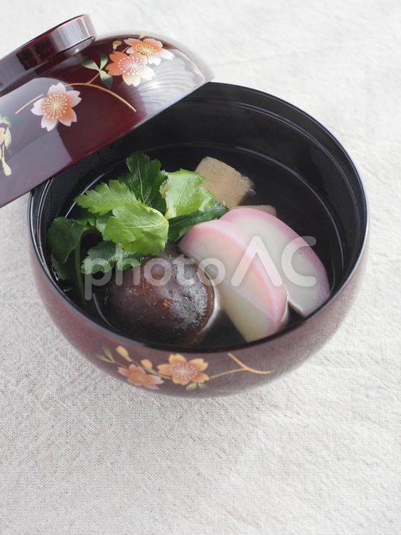 椎茸とかまぼこのお吸い物 お吸い物,すまし汁,おすましの写真素材