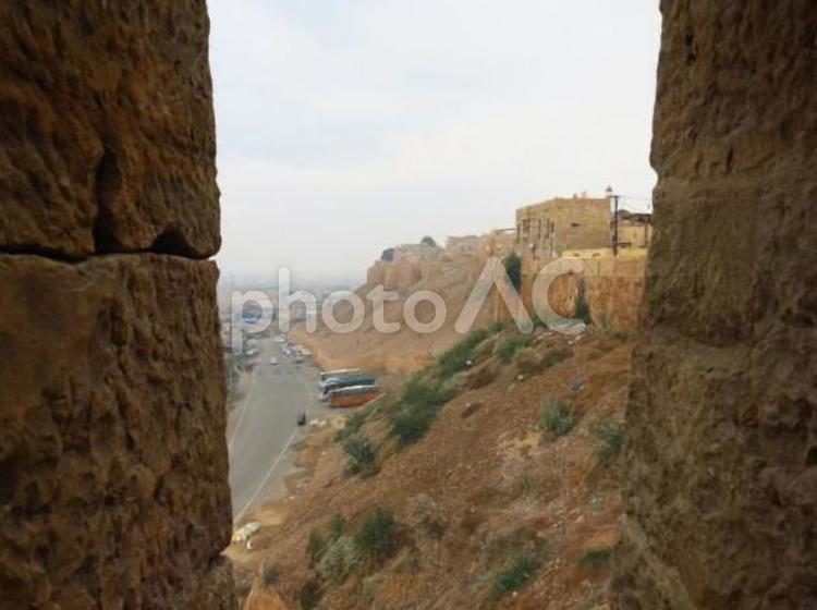インド　ジャイサルメールの路地裏　11 路地,石畳,インドの写真素材