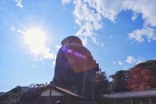 大仏と太陽光線 大仏と太陽光線の写真