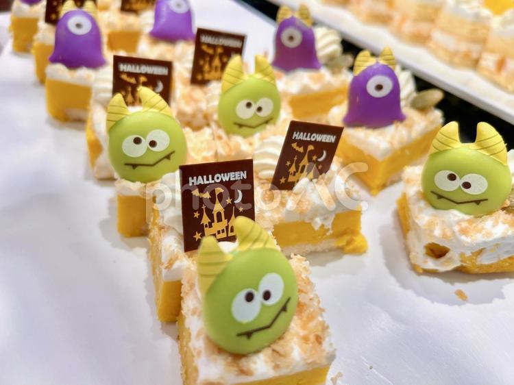 モンスターのプチケーキ 可愛い,かわいい,ハロウィンの写真素材