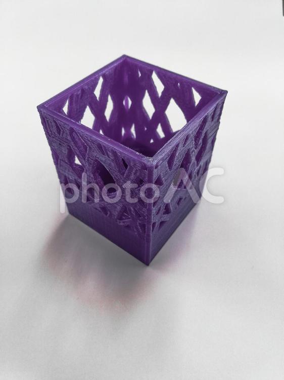 3Dプリンターで製作したペン立て 3dプリンター,ペン立て,オブジェの写真素材