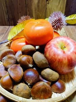 味覚の秋（柿・りんご・栗） 味覚の秋,果物,フルーツの写真素材