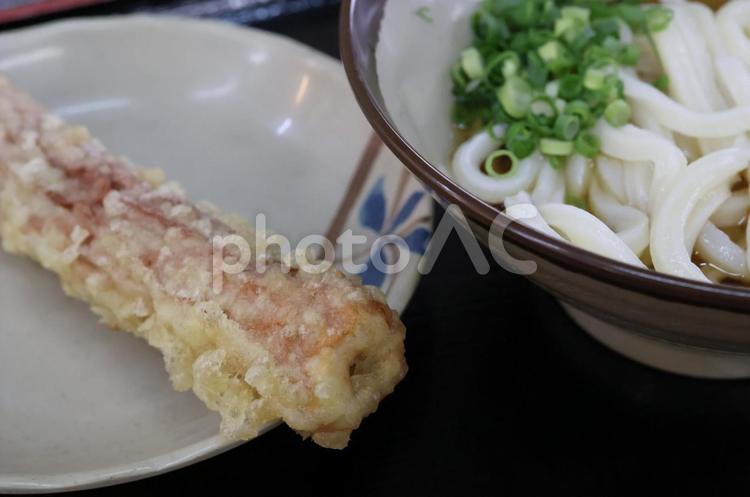 ちくわ天とぶっかけうどん うどん,ぶっかけうどん,ねぎの写真素材