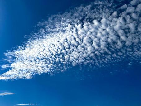 Scale cloud July, JPG