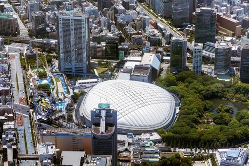 東京都文京区後楽一丁目付近を空撮 東京都文京区後楽一丁目付近を空撮 東京ドーム,空撮,遊園地の写真素材