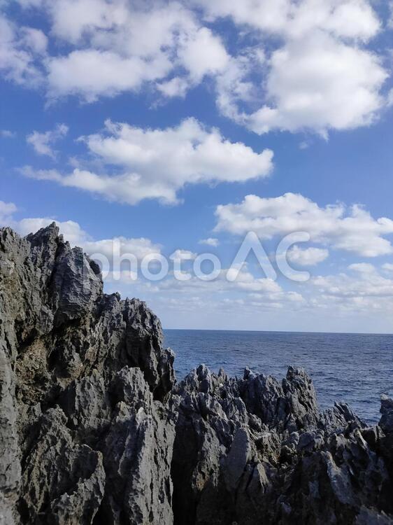 冬の沖縄の海 ビーチ,海岸,砂浜の写真素材