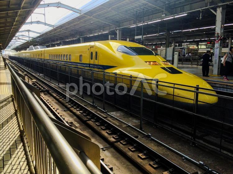 ドクターイエロー ドクターイエロー ドクターイエロー,鉄道,jrの写真素材