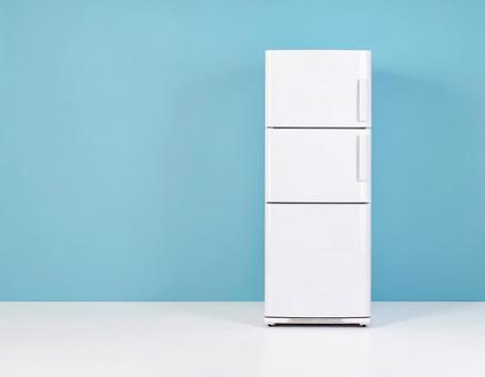 白い冷蔵庫、コピースペースの写真