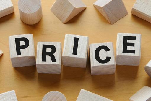 ウッドブロックで作った言葉　PRICE 木製ブロック,ウッドブロック,木製キューブの写真素材