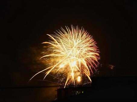 打ち上げ花火 打ち上げ花火の写真