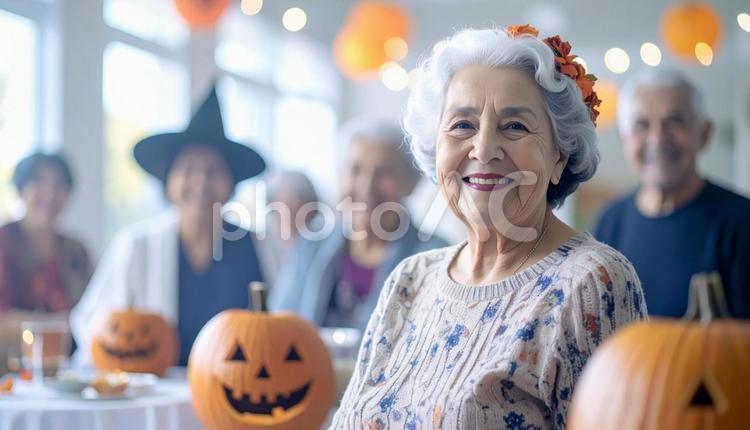 高齢者施設のハロウィンパーティー 高齢者,おばあさん,老人ホームの写真素材