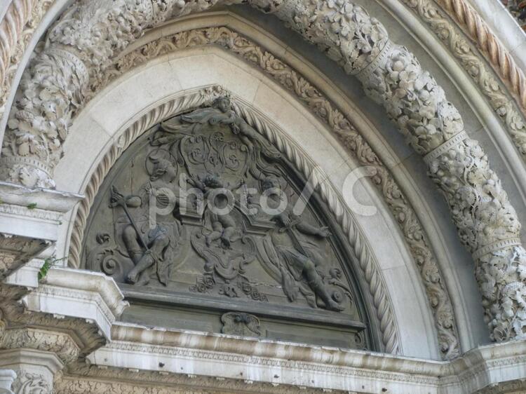 教会の彫刻１ ヨーロッパ,イタリア,ベネチアの写真素材