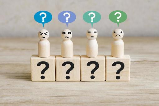 クエスチョンマークと人形 疑問,なぜ,はてなの写真素材