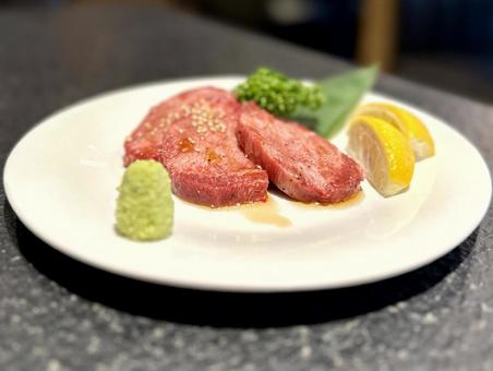 特上厚切り牛タン 特上厚切り牛タン,厚切り牛タン,牛タンの写真素材