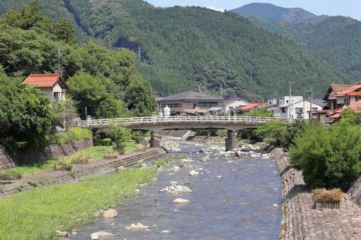 根雨の板井原川 1 根雨の板井原川 1の写真