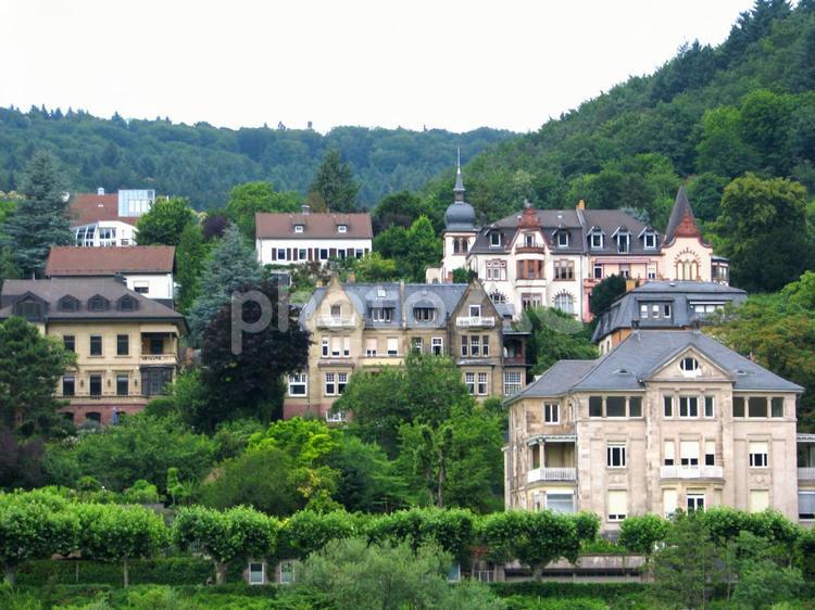 ハイデルベルクのお屋敷街 ハイデルベルク,お屋敷,豪邸の写真素材