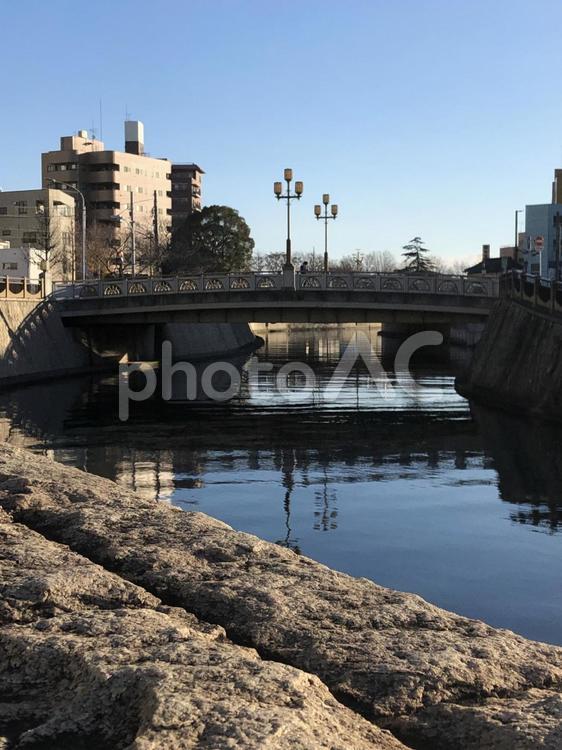川と街灯と橋 川,橋,街灯の写真素材