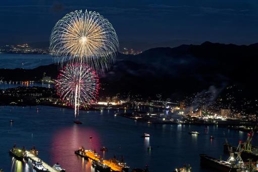 呉海上花火大会2025序盤4 呉海上花火大会2025序盤4の写真