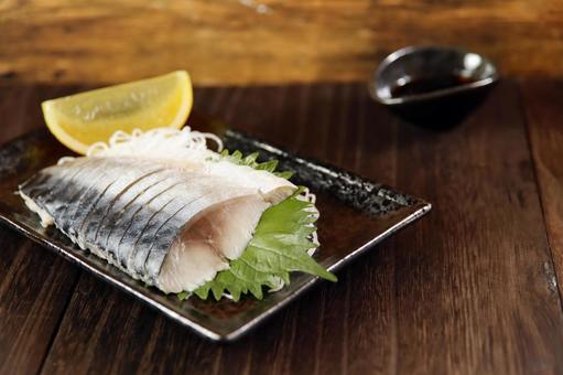 しめ鯖の刺身盛り付け しめ鯖の刺身盛り付け しめ鯖,鯖,刺身の写真素材