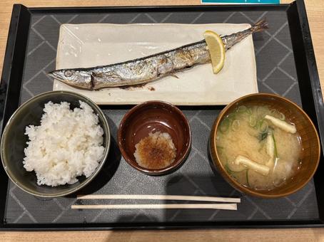秋刀魚定食 秋刀魚,定食,ご飯の写真素材