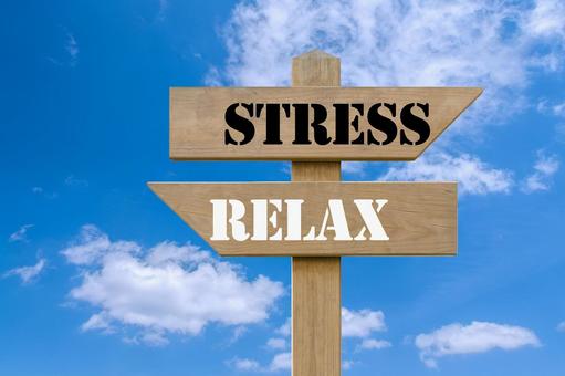 道しるべと青空　STRESS・RELAX stress,ストレス,relaxの写真素材