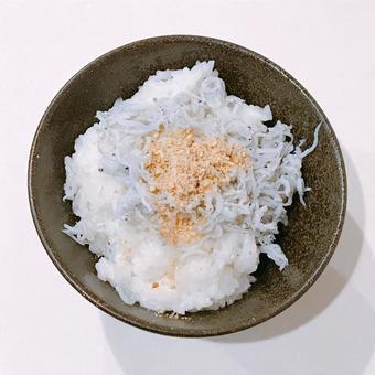 胡麻しらすご飯 胡麻しらすご飯の写真