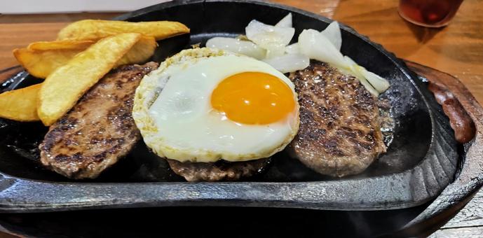 ハンバーグ ハンバーグ 食べ物,お肉,ハンバーグの写真素材
